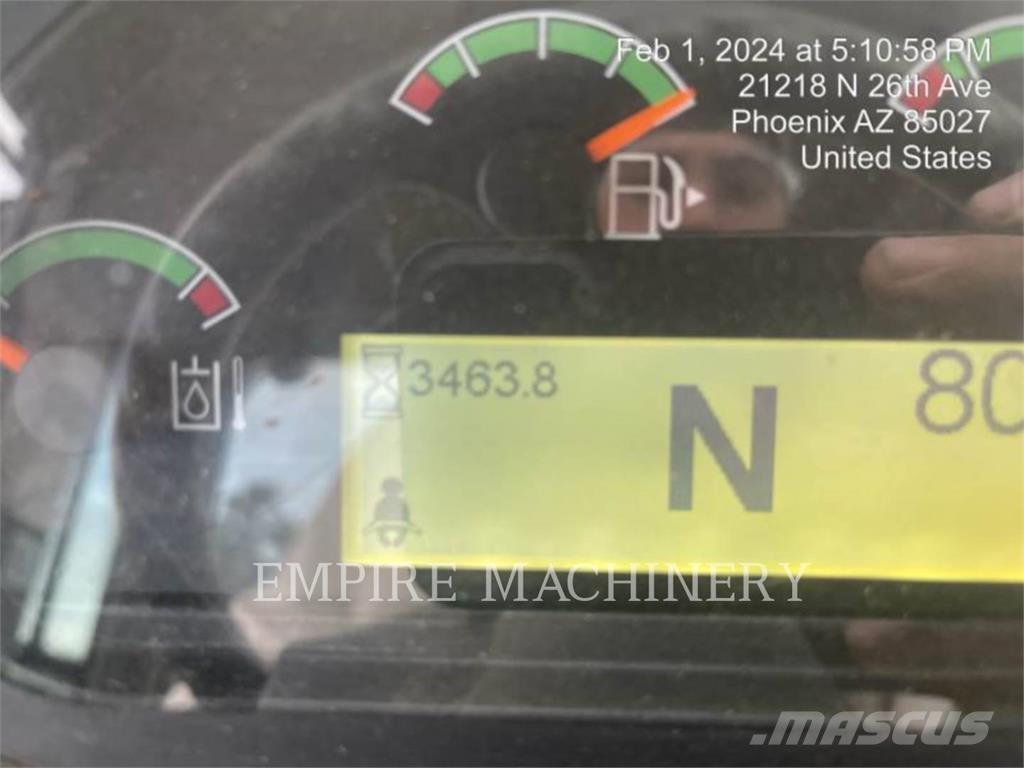 CAT 938M FC Колесни товарачи