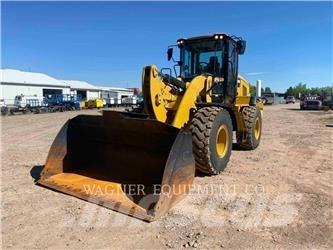 CAT 938M FC Колесни товарачи