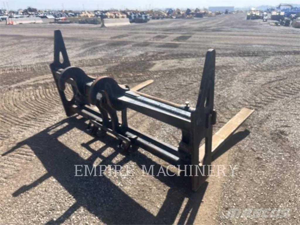 CAT 938M FC FK Вили