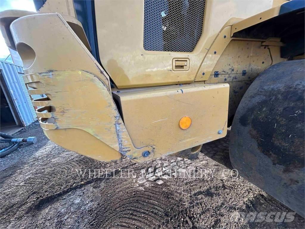 CAT 938M HL WS Колесни товарачи