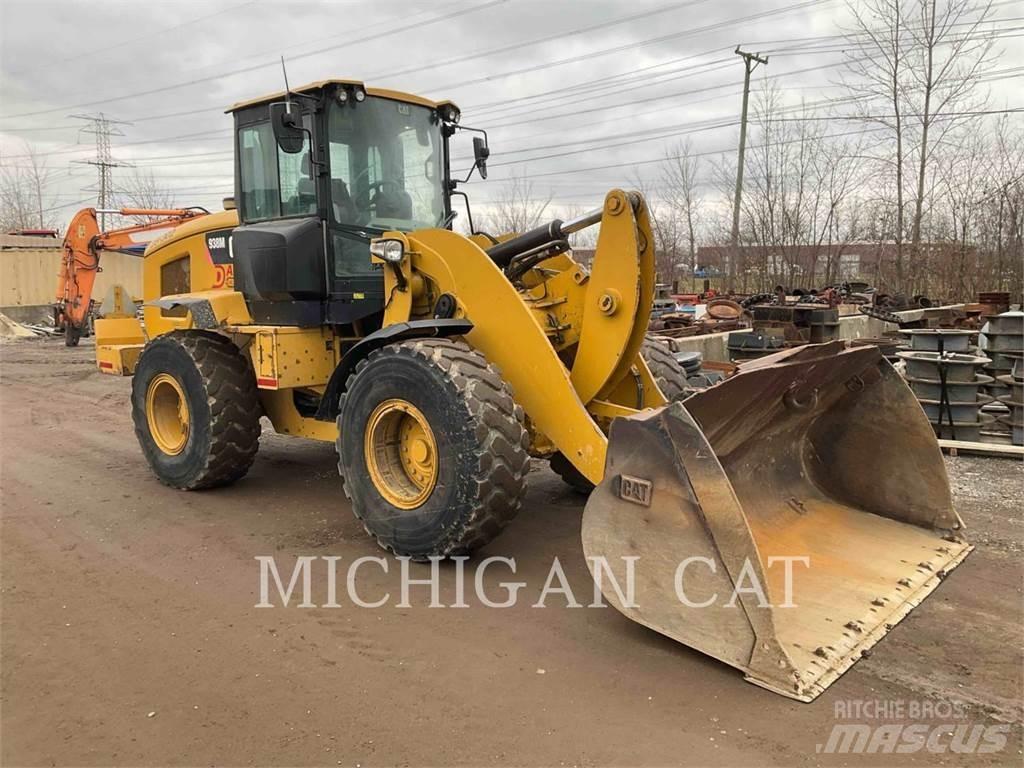 CAT 938M LSRQ Колесни товарачи