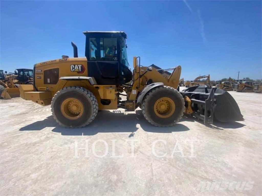 CAT 938M QC Колесни товарачи
