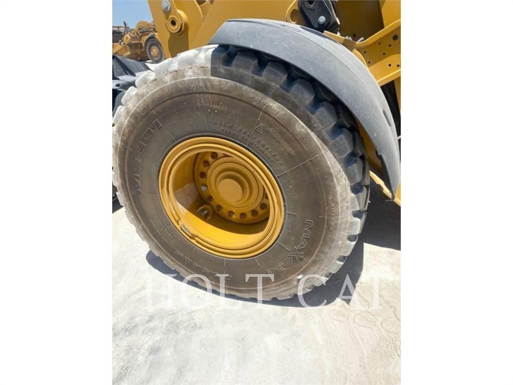 CAT 938M QC Колесни товарачи