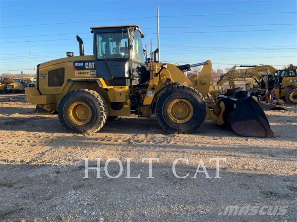 CAT 938M QC Колесни товарачи