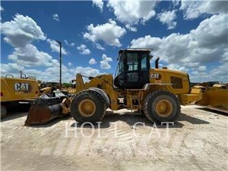 CAT 938M QC Колесни товарачи