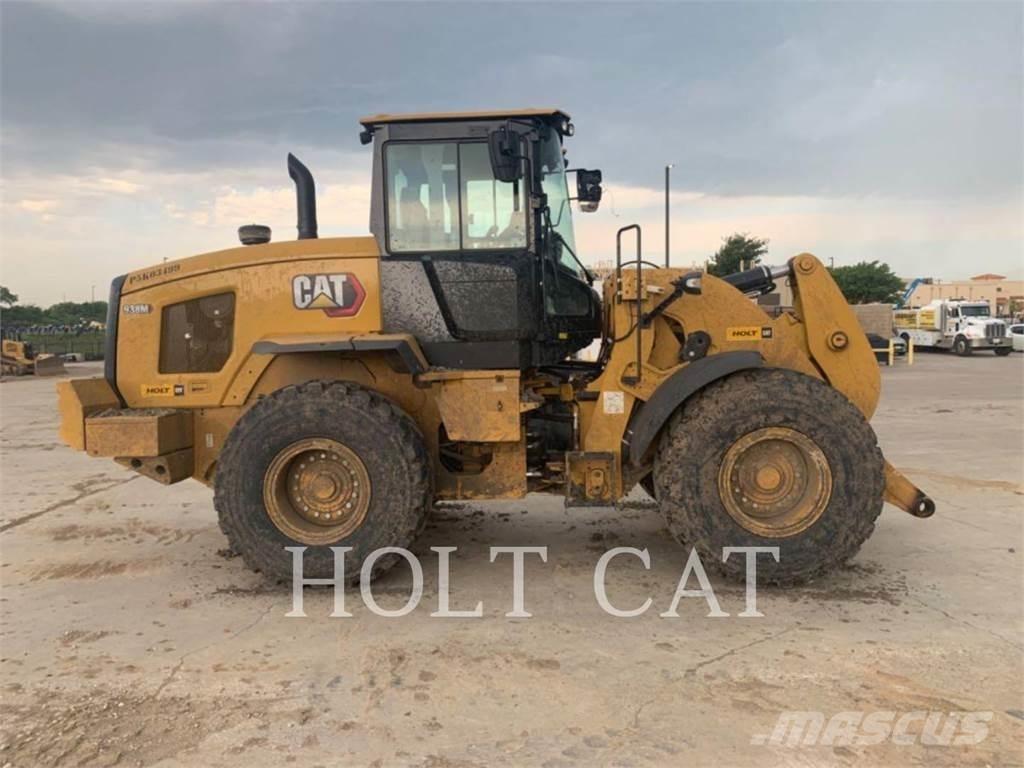 CAT 938M QC Колесни товарачи