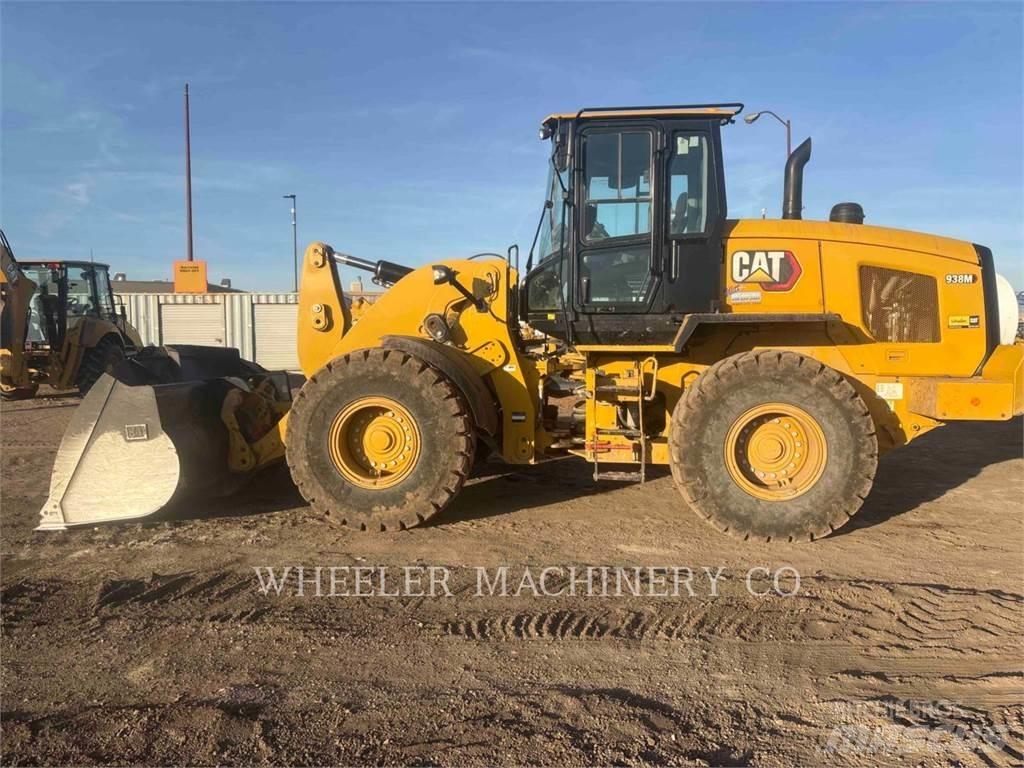 CAT 938M QC Колесни товарачи