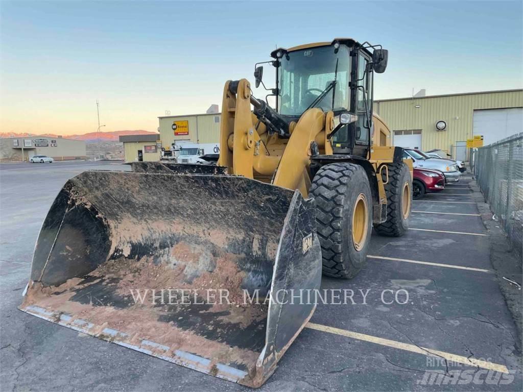 CAT 938M QC Колесни товарачи