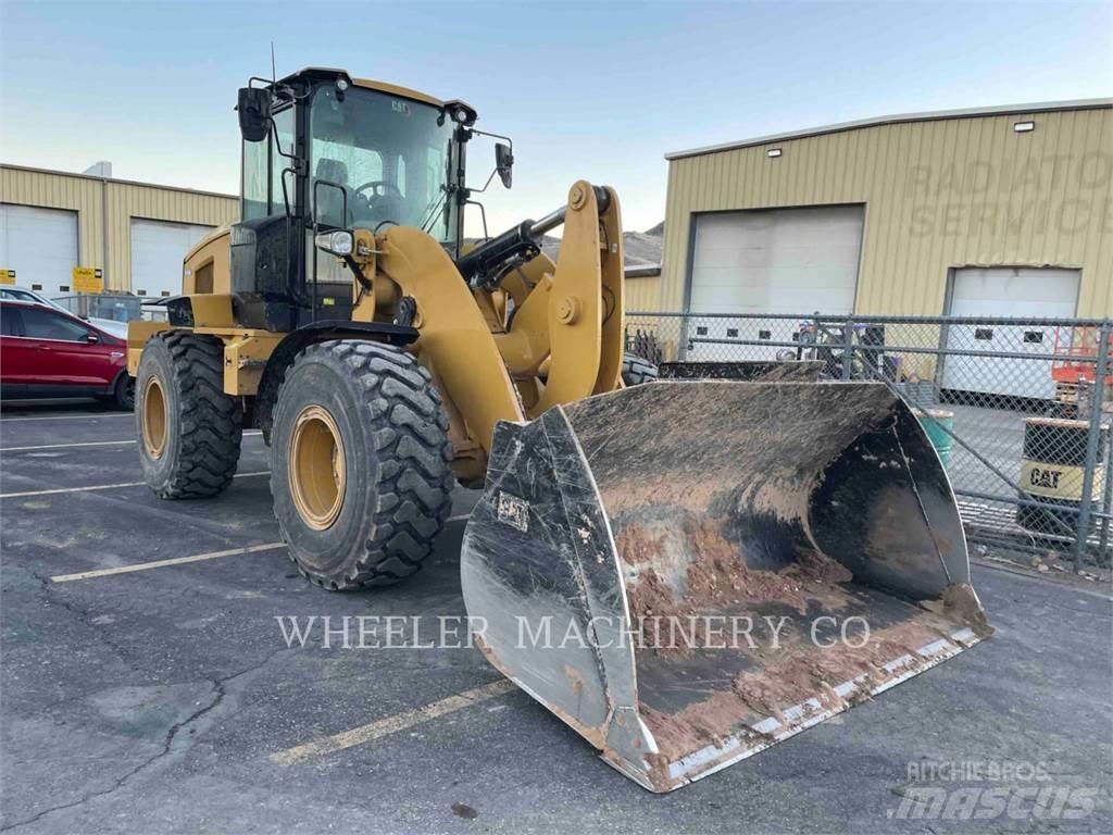 CAT 938M QC Колесни товарачи