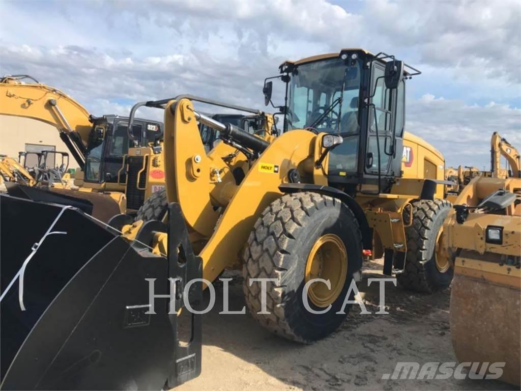 CAT 938M QC Колесни товарачи