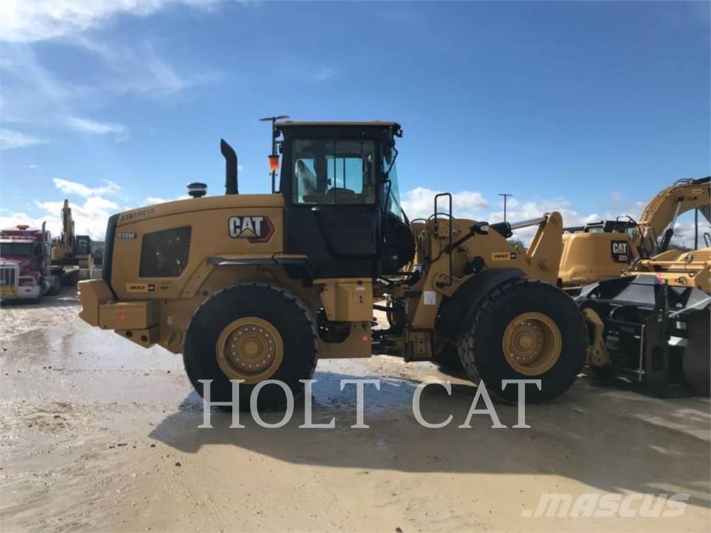 CAT 938M QC Колесни товарачи