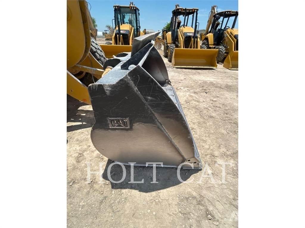 CAT 938M QC Колесни товарачи