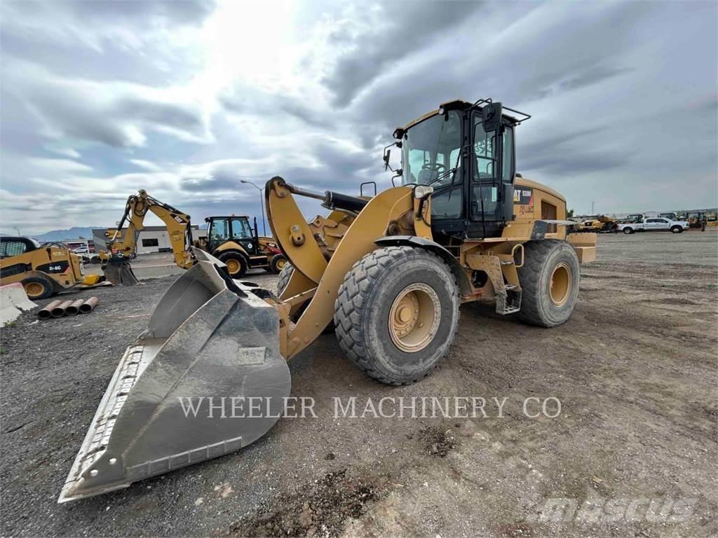 CAT 938M QC Колесни товарачи