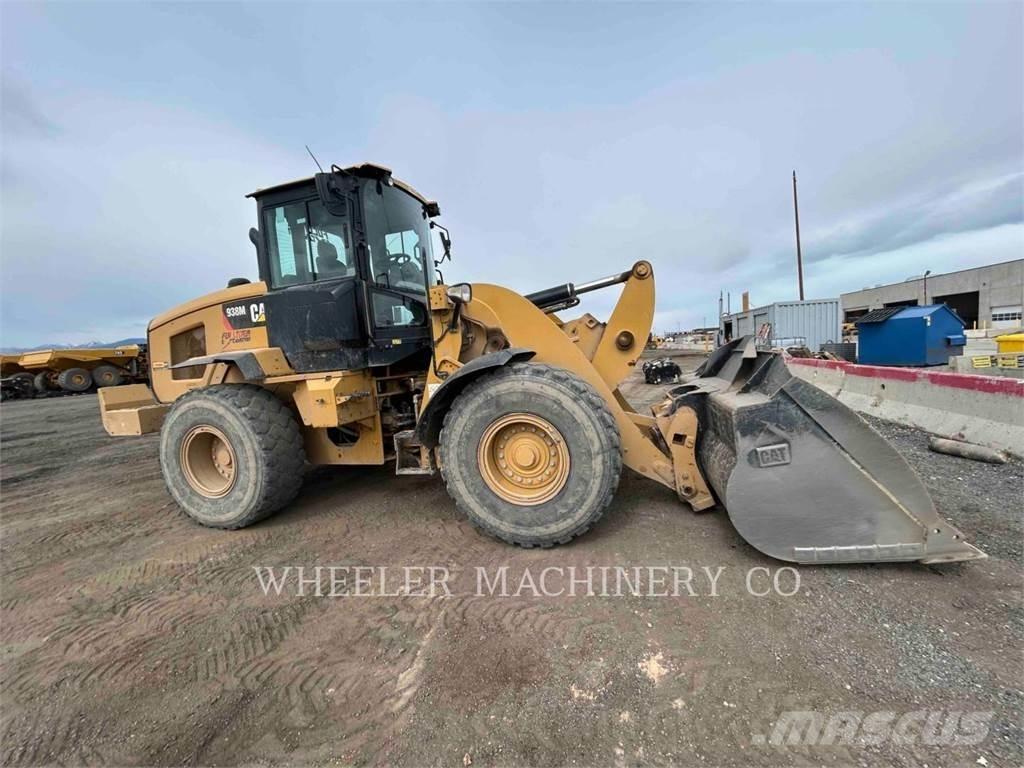 CAT 938M QC Колесни товарачи