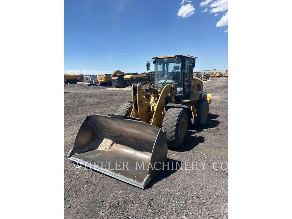 CAT 938M QC Колесни товарачи