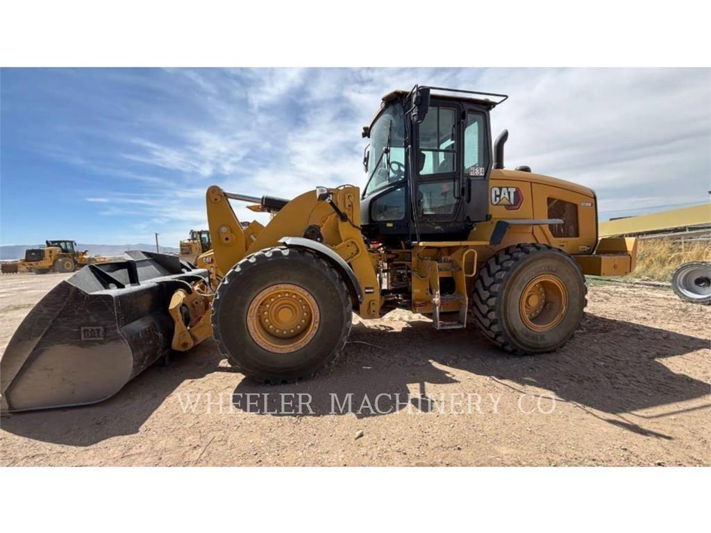 CAT 938M QC Колесни товарачи