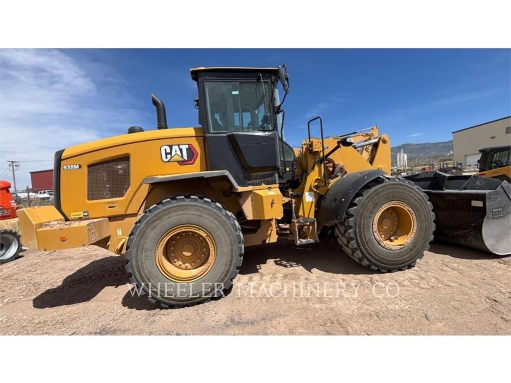 CAT 938M QC Колесни товарачи