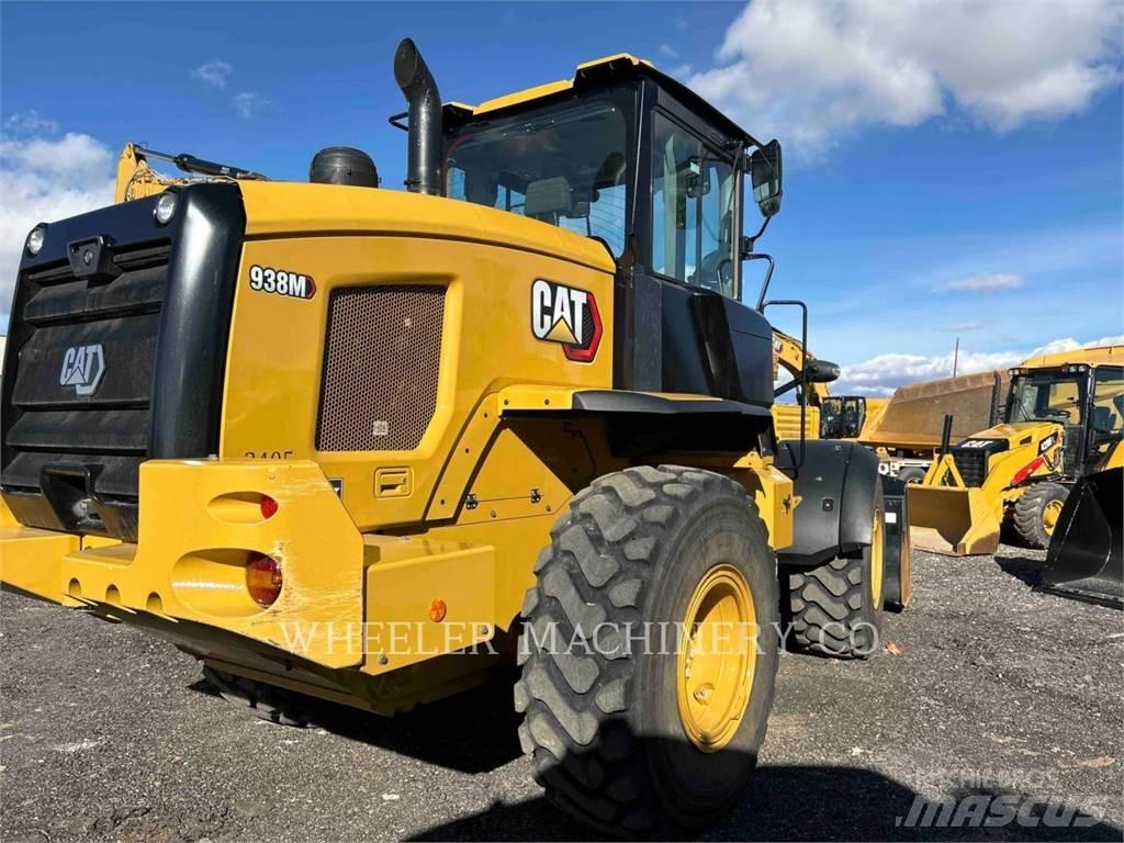 CAT 938M QC 3V Колесни товарачи