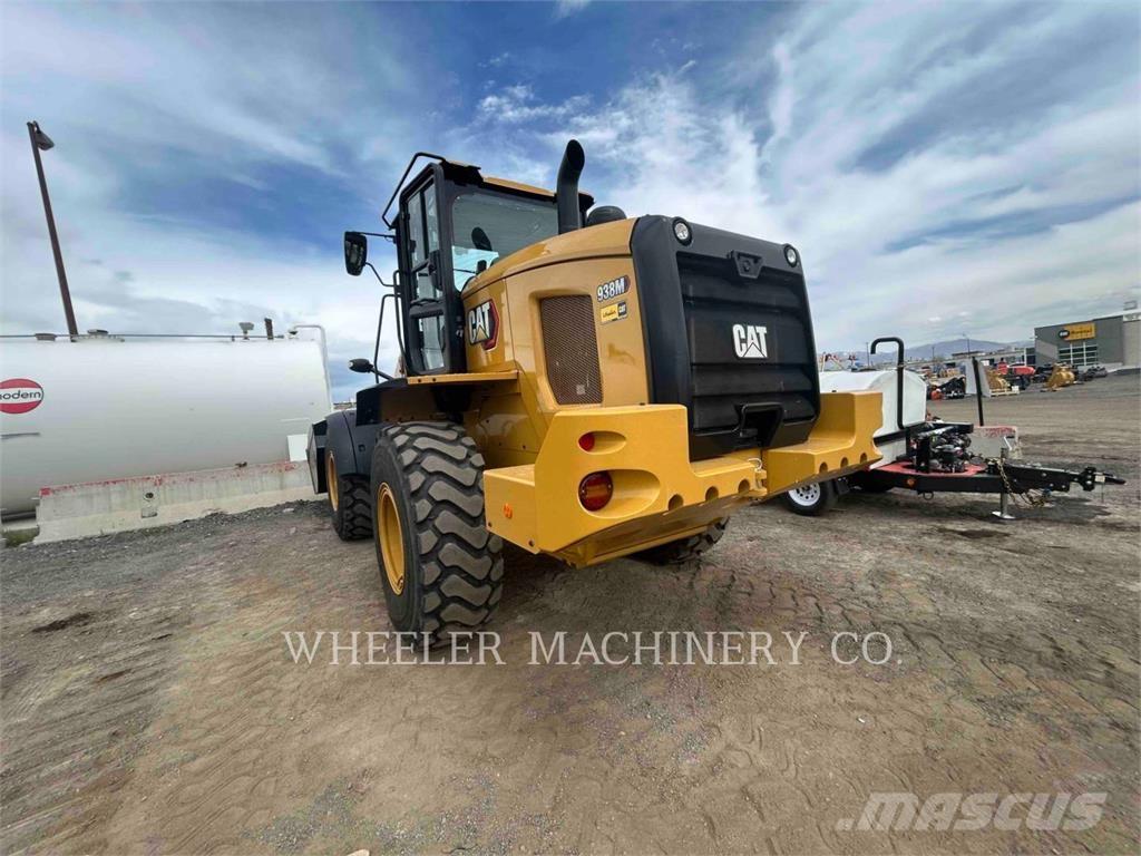 CAT 938M QC 3V Колесни товарачи