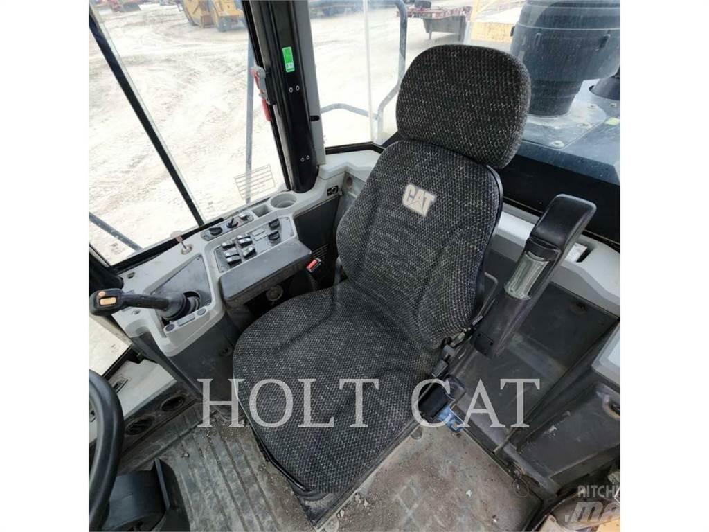 CAT 950GC Колесни товарачи