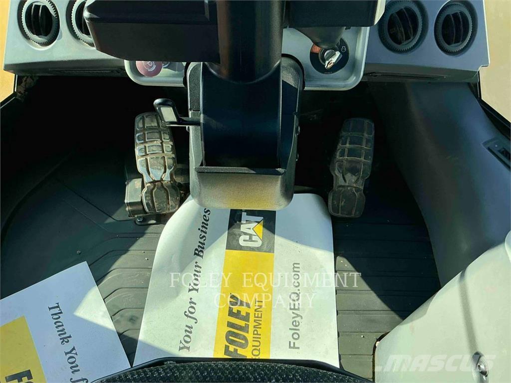 CAT 950GC Колесни товарачи