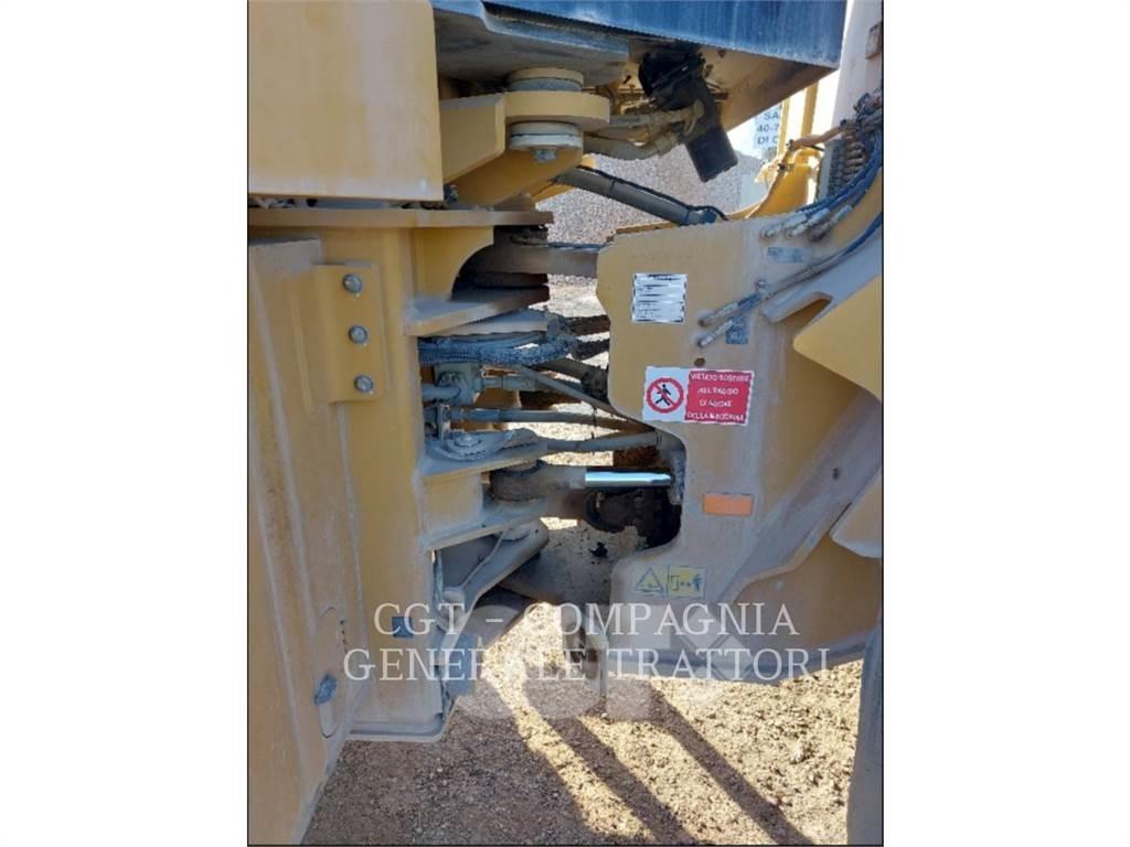 CAT 950GC Колесни товарачи