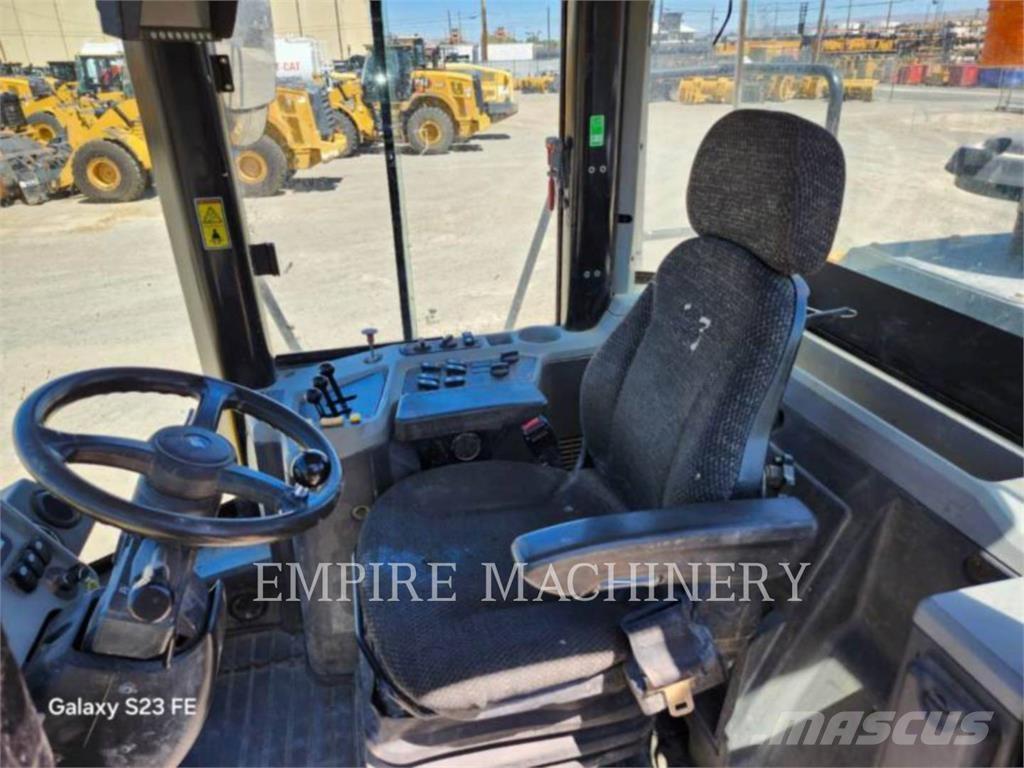 CAT 950GC Колесни товарачи