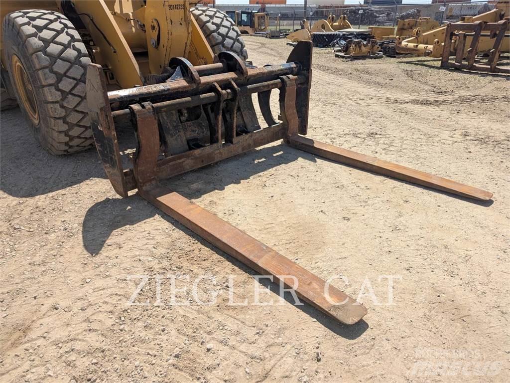 CAT 950K Колесни товарачи