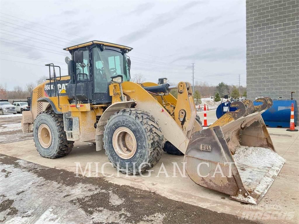 CAT 950K Колесни товарачи