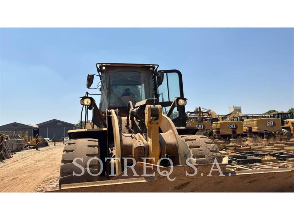 CAT 950L Колесни товарачи