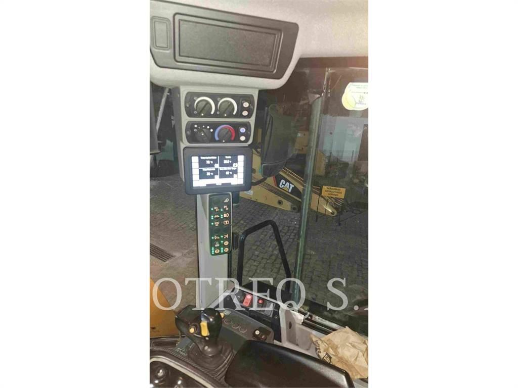 CAT 950L Колесни товарачи
