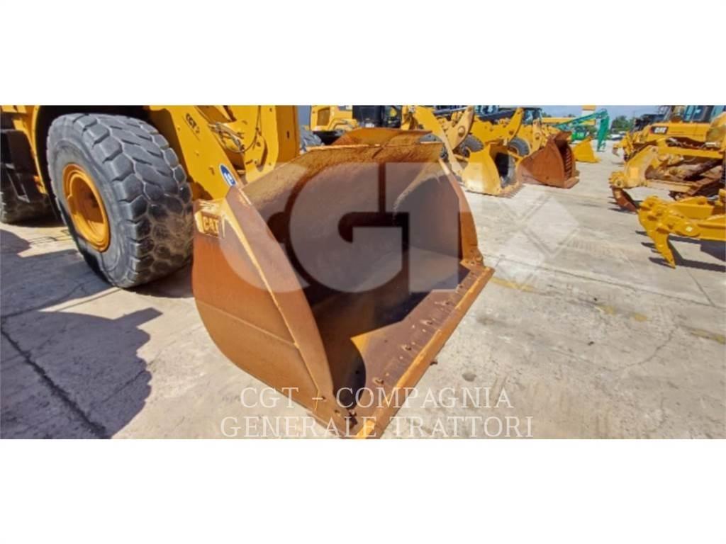 CAT 950M Колесни товарачи