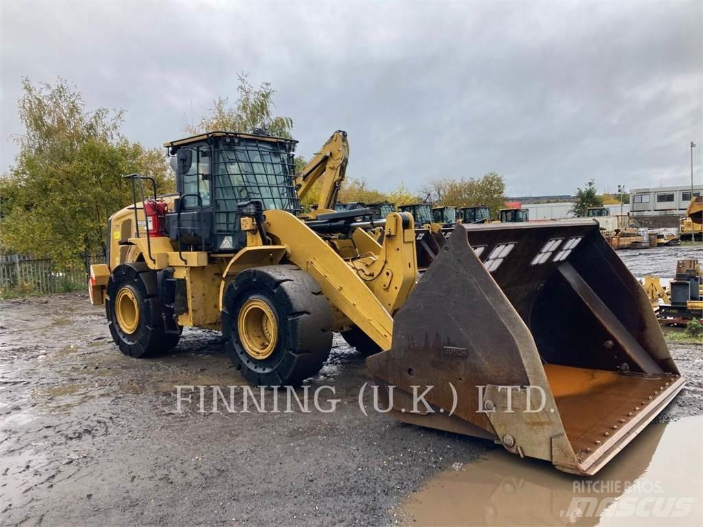 CAT 950M Колесни товарачи