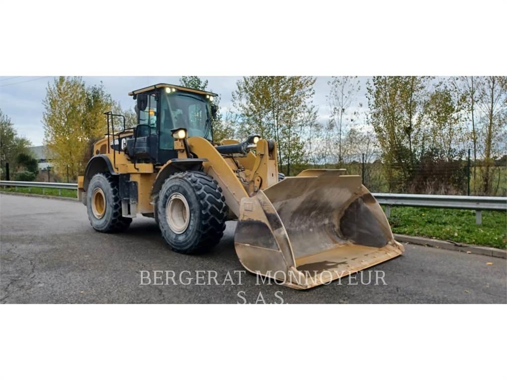 CAT 950M Колесни товарачи