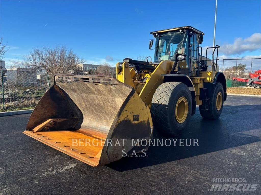 CAT 950M Колесни товарачи