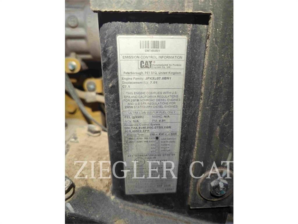 CAT 950M Колесни товарачи