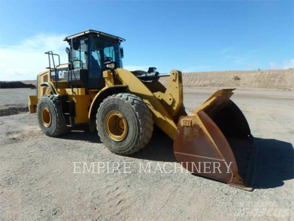 CAT 950M Колесни товарачи