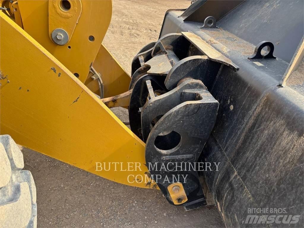 CAT 950M Колесни товарачи