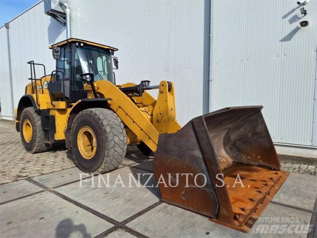 CAT 950M Колесни товарачи