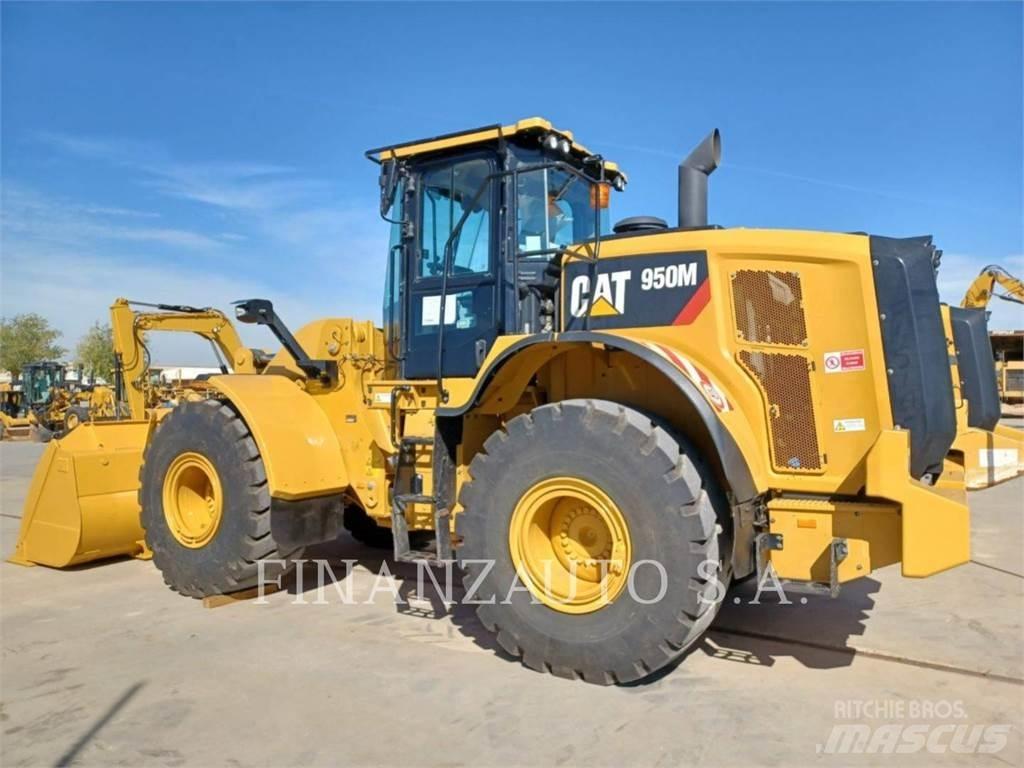 CAT 950M Колесни товарачи
