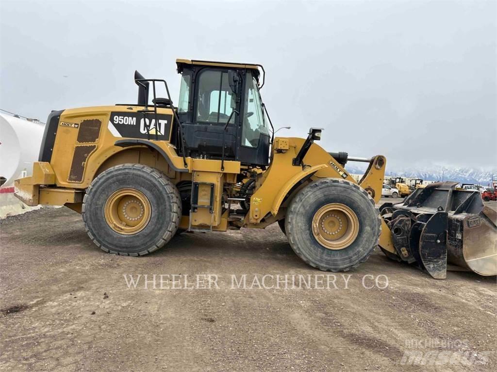 CAT 950M Колесни товарачи