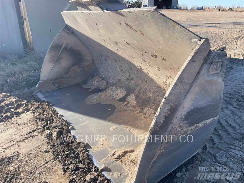 CAT 950M Колесни товарачи