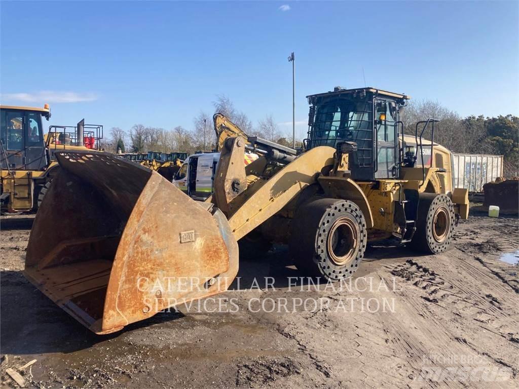 CAT 950M Колесни товарачи