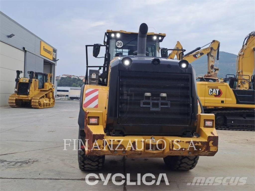 CAT 950M Колесни товарачи