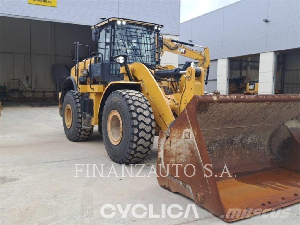 CAT 950M Колесни товарачи