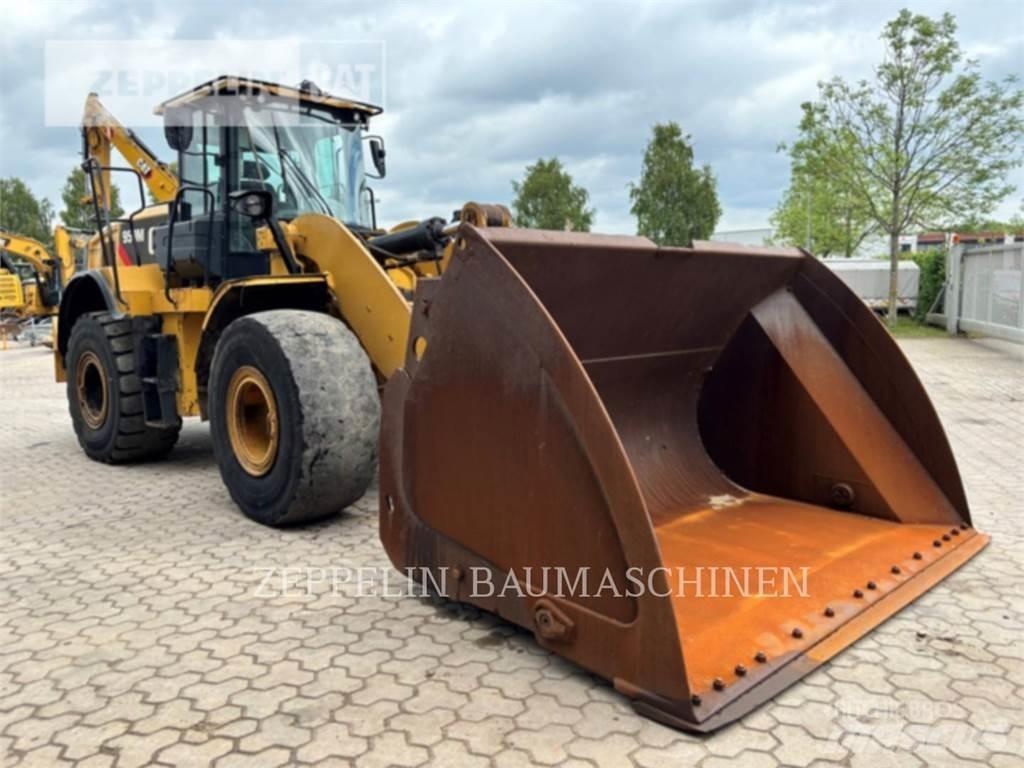 CAT 950M Колесни товарачи