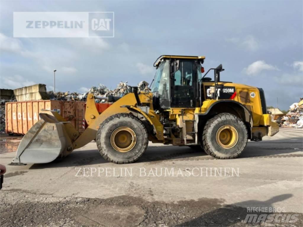 CAT 950M Колесни товарачи