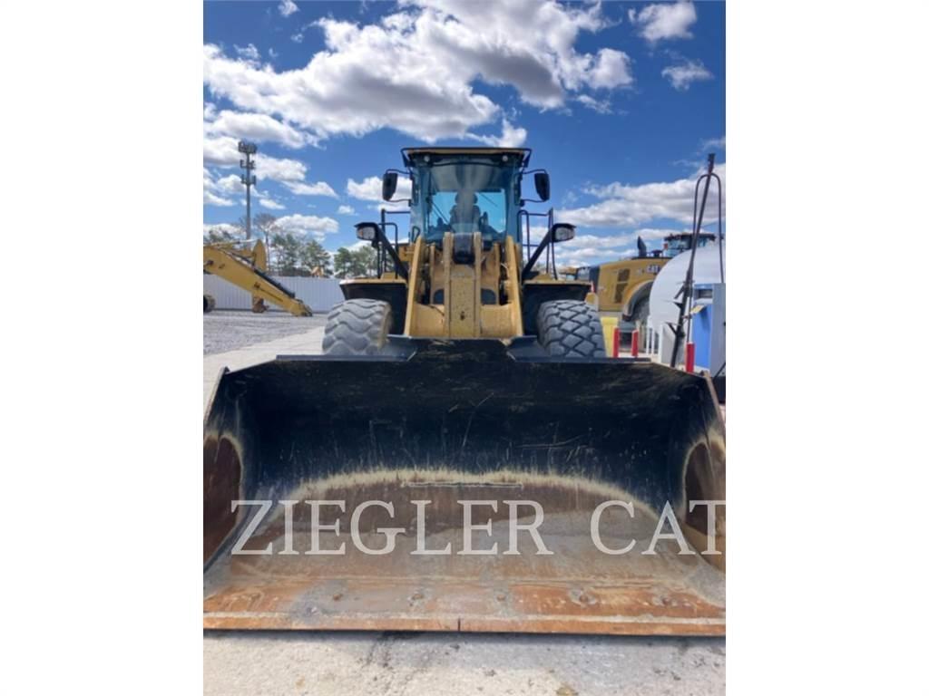 CAT 950M Колесни товарачи