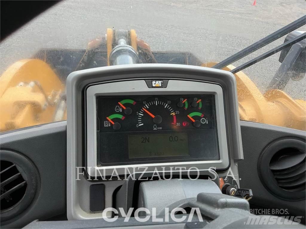 CAT 950M Колесни товарачи