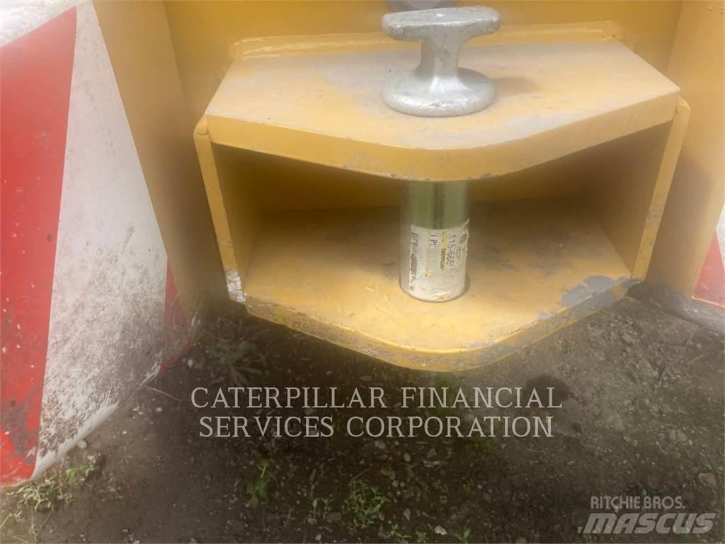 CAT 950M Колесни товарачи